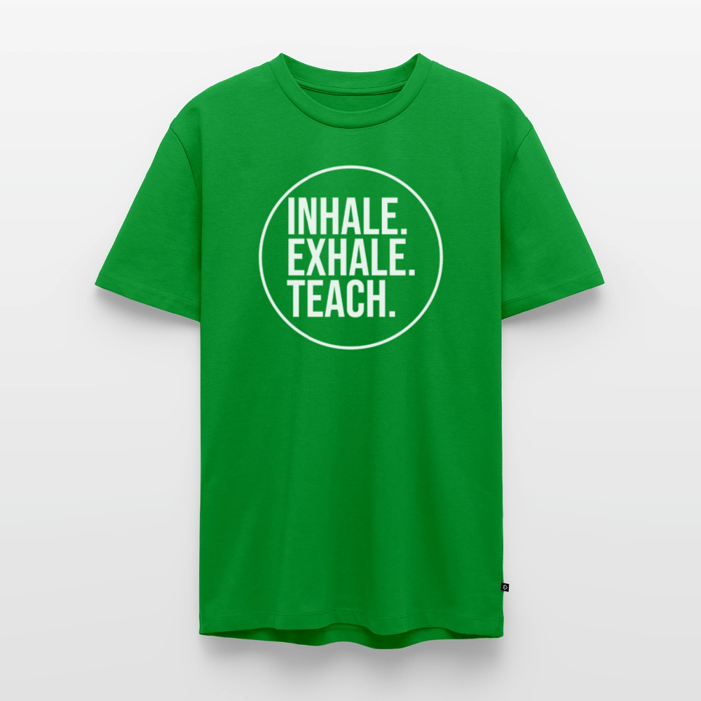 Inhale. Exhale. Teach. - Männer Premium T-Shirt - Grün