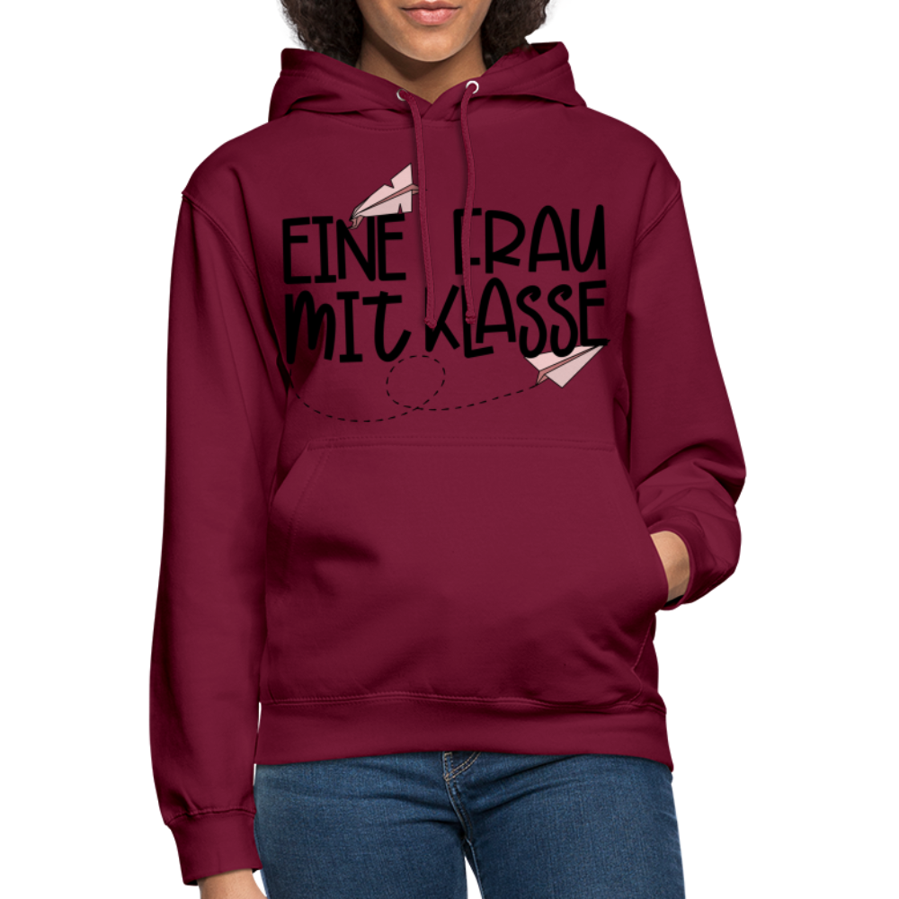 Eine Frau mit Klasse - Hoodie - Bordeaux