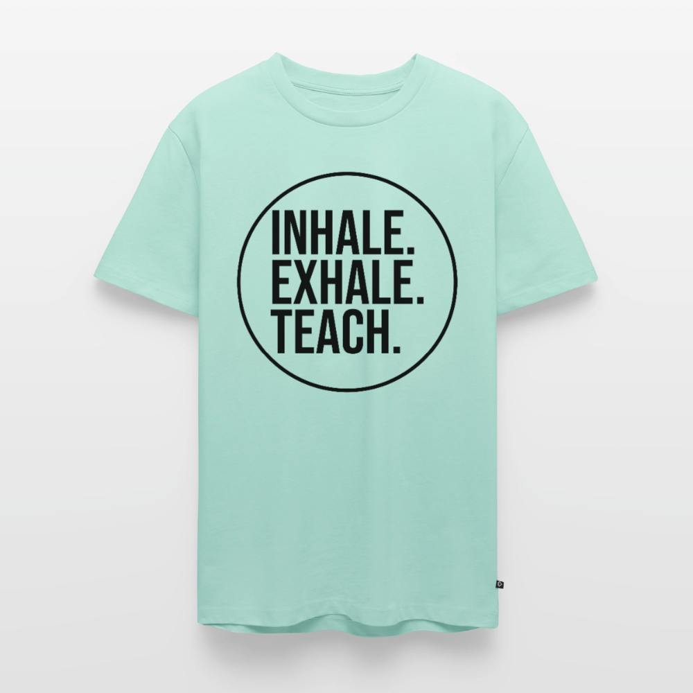 Inhalte. Exhale. Teich. - Männer Premium T-Shirt - Mint 