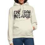 Eine Frau mit Klasse - Hoodie - Vanille-Milchshake