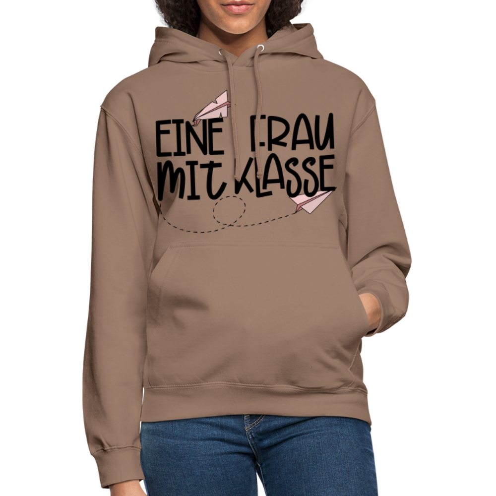 Eine Frau mit Klasse - Hoodie - Mokka