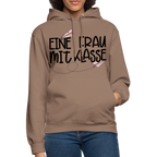 Eine Frau mit Klasse - Hoodie - Mokka